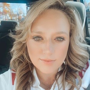 Meet your Posher, Meredith